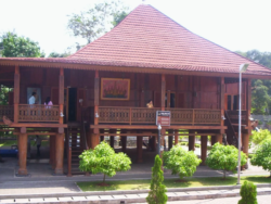 Rumah Adat Lampung