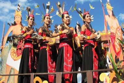 Baju Adat Bulang Burai King | Pariwisata Indonesia
