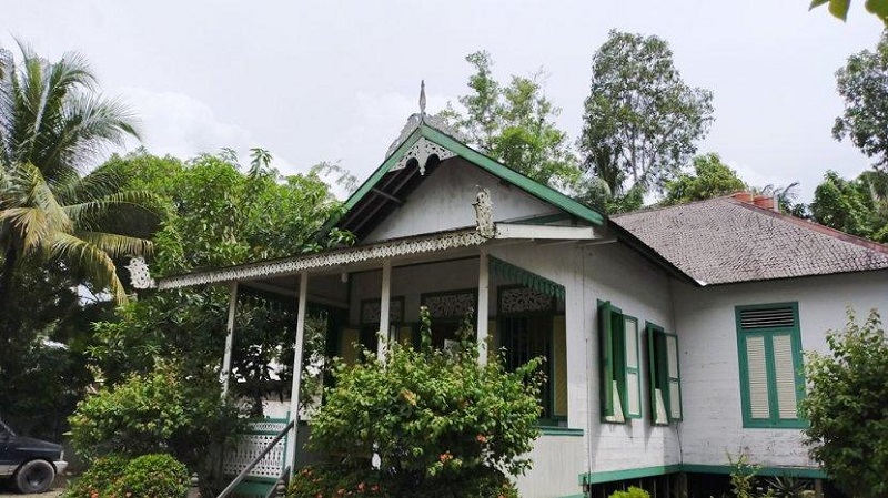 Rumah Adat Banjar Balai Laki