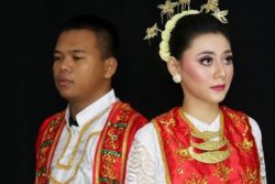 Baju Adat Maluku Utara