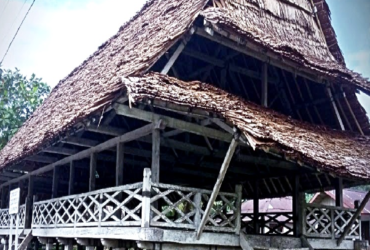 Pariwisata Indonesia, Berita Pariwisata Indonesia, Trippers, Indonesia Traveler, Media PVK Grup, PT Prima Visi Kreasindo, Umi Kalsum selaku Founder dan CEO PVK Grup, Media Online Pariwisata Indonesia memperoleh anugerah penghargaan PVK Award 2020, Media Pariwisata Indonesia Terfavorit Tahun 2020, Media PVK Grup, Media Resmi Pariwisata Indonesia, Website Pariwisata Indonesia, Website Resmi Pariwisata Indonesia, Umi Kalsum Founder dan CEO PVK Grup, Rumah Baileo, Rumah Adat Maluku, Rumah Adat Nusantara, Wisata Budaya