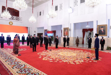 Pariwisata-Indonesia, Berita-Pariwisata-Indonesia,Pelantikan duta besar baru 2020, Duta Besar LBBP RI untuk Tahta Suci Vatikan Laurentius A Jinangkung, Adam Mulawarman Tugio, Denny Abdi, Andri Hadi, Drs. Mohamad Hery Saripudin MA, Dr. Ratu Silvy Gayatri, Drs. Agung Kurniadi MA, Drs. Hermono MA, Drs. Mayerfas, Drs. Ronny prasetyo Yuliantoro MA, Drs. Wisnu Edi Pratignyo MA, Dubes Besar RI untuk Sahabat Dubes Besar RI untuk Sahabat, H. Hildi Hamid, Herry Sudradjat S.H M.B.A, Ir. Suryopratomo SH. LL.M,Kamapradipta Isnomo B.A.,Kamapradipta Isnomo BA. MA,Laurentius Amrih Jinangkung SH LL.M, Mayjen TNI (Purn) Dr. Imam Edy Mulyono MSc.,Media PVK, Mohamad Irzan Djohan, Muhammad Lutfi, Pariwisata Indonesia, Ridwan Hassan S.E, sukmo Harsono SE. MM, Pariwisata jawa barat, Pariwisata bandung, Pariwisata jawa tengah,Pariwisata sumatera utara,Pariwisata sumatera barat, Pariwisata sumatera selatan,Pariwisatajawa timur,Pariwisata Kalimantan timur,Pariwisata Kalimantan selatan,Pariwisata Kalimantan barat, Pariwisata Sulawesi, Pariwisata nusa tenggara barat,Pariwisata nusa tenggara timur, Beautiful Indonesia,Pariwisata di Indonesia,Media PVK Group, Umi Kalsum Founder dan CEO Media PVK Group, Potret Duta Besar RI untuk Negara Sahabat