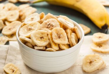 Oleh-oleh khas lumajang, Keripik Pisang Lumajang, Kuliner Terkenal Kota Luamajang, Makanan Khas Favorit Lumajang, Pariwisata Indonesia, Media PVK, Pariwissata Indonesia, PVK Group, Umi Kalsum, Berita kuliner, kuliner nusantara, cari kuliner indonesia, kuliner nusantara