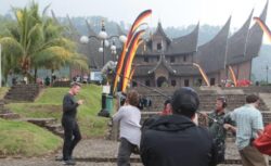Pariwisata Indonesia, Tayangan Video Siarkan Potensi Pariwisata Sumatera Barat dengan menghadirkan Gordon Ramsay menyoroti rendang sebagai makanan no 1 yang direkomendasikan oleh cnn paling terlezat di dunia