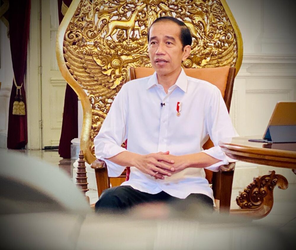 Presiden Jokowi, Berita Presiden Joko Widodo, berita pariwisata, warta wisata, situs pariwisata, website pariwisata, pariwisata indonesia, website pariwisata indonesia terfavorit tahun 2020, media online pariwisata indonesia terfavorit 2020, berita presiden jokowi terkini, Presiden Serahkan Bantuan Modal Kerja untuk Pelaku UMKM, Vaksin Covid-19 Gratis