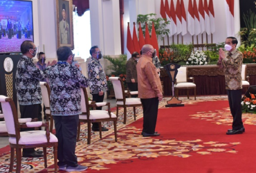 UMI KALSUM FOUNDER PVK GRUP DAN CEO MEDIA PVK GRUP, PARIWISATA INDONESIA, MEDIA PARIWISATA INDONESIA, WEBSITE PARIWISATA INDONESIA, HARI PERS NASIONAL 2021,HPN 2021,PERAYAAN HARI PERS NASIONAL,PRESIDEN JOKO WIDODO,PUNCAK PERAYAAN HPN 2021,