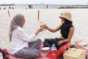 PariwisataIndonesia, foto berwisata ke ancol saat liburan perayaan tahun baru imlek 2022