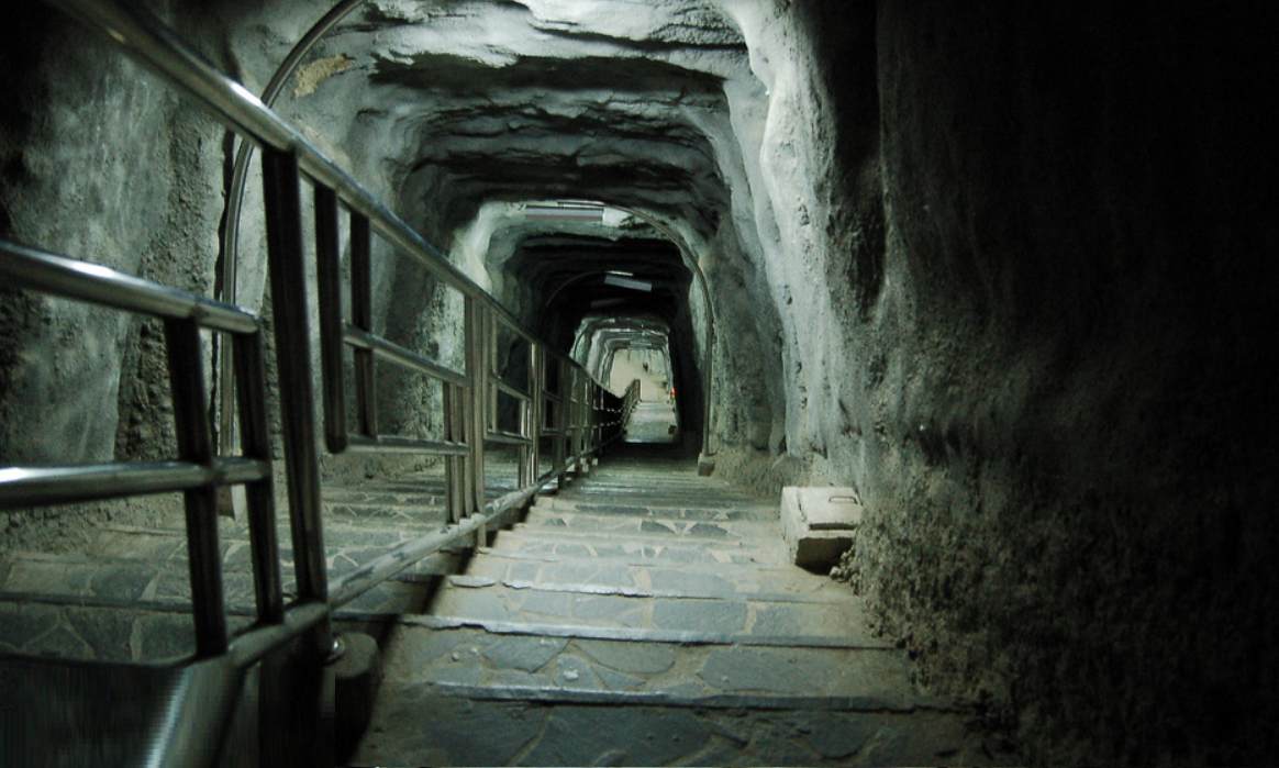 umi kalsum founder dan ceo media pvk group,INDONESIA OFFICIAL TOURISM WEBSITE,INDONESIA'S OFFICIAL TOURISM WEBSITE,INDONESIAN TOURISM WEBSITE,KEPALA DINAS PARIWISATA PROVINSI SUMATERA BARAT NOVRIAL RAJO MANGKUTO,LETJEN MORITAKE TANABE,LOBANG JEPANG,LOBANG JEPANG BUKITTINGGI,MEDIA ONLINE PARIWISATA INDONESIA TERFAVORIT 2020,MEDIA PARIWISATA INDONESIA OFFICIAL,MEDIA PVK GROUP,MEDIA PVK GROUP DENGAN 10 SITUS PARIWISATA DAN E MAGAZINE,NOVRIAL RAJO MANGKUTO KADISPAR PROVINSI SUMATERA BARAT,PARIWISATA DI SUMATERA BARAT,PARIWISATA INDONESIA,PROVINSI SUMATERA BARAT,TAMAN PANORAMA LOBANG JEPANG,TEROWONGAN GUA JEPANG,WISATA SEJARAH KE LOBANG JEPANG BUKTI KENANGAN PILU BAGI ORANG MINANGKABAU DI MASA SILAM