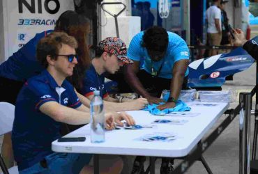 Pariwisata-Indonesia-Foto-Presiden-Jokowi Tiba di JIEC untuk Nonton Langsung Jakarta E-Prix, Pariwisata-Indonesia, Presiden Joko Widodo, Berita Pariwisata Hari Ini, Perkembangan Pariwisata 2022, Artikel Pariwisata Indonesia, Formula E Jakarta 2022,Jakarta International E-Prix Circuit,Media Center Jakarta International E-Prix Circuit,Ketua Panitia Pelaksana Formula E Jakarta Ahmad Sahroni,Wakil Gubernur DKI Jakarta Ahmad Riza Patria, Jakarta International E-Prix Circuit, Gubernur DKI Jakarta Anies Baswedan, Media PVK Group, PT Prima Visi Kreasindo, Berita Pariwisata Indonesia Hari INi, Kondisi Pariwisata Indonesia 2022, Kabar Pariwisata Indonesia Terbaru, Presiden Jokowi Dijadwalkan Hadiri Formula E Besok, Komentar Penonton Lihat Shakedown Mobil Formula E 2022, Antusiasme Penonton saat Shakedown Mobil Formula E 2022,Di Balik Helm Balap Formula E, Hasil Kualifikasi Formula E Jakarta 2022 Jean Eric Vergne dari tim DS Techeetah di posisi teratas, Narifah Salah Satu Penonton Formula E Jakarta 2022, Sesi Tanda Tangan Pembalap Jakarta E-Prix Dukung karena Nasionalisme Hingga Penuhi Rasa Penasaran