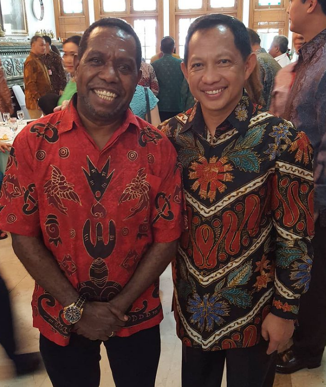 Umi Kalsum Founder dan CEO PVK Group,BERITA PON XX PAPUA 2021,EDO KONDOLOGIT,INDONESIA OFFICIAL TOURISM WEBSITE,INDONESIA'S OFFICIAL TOURISM WEBSITE,INDONESIAN TOURISM WEBSITE,JENDERAL POLISI PROF. DRS. H. MUHAMMAD TITO KARNAVIAN MA.PHD.,MEDIA ONLINE PARIWISATA INDONESIA TERFAVORIT 2020,MEDIA PARIWISATA INDONESIA OFFICIAL,MEDIA PVK GROUP,MEDIA PVK GROUP DENGAN 10 SITUS PARIWISATA DAN E MAGAZINE,MEDIA RESMI PARIWISATA INDONESIA,MENTERI DALAM NEGERI INDONESIA MUHAMMAD TITO KARNAVIAN,PARIWISATA INDONESIA,SUKSESKAN PON XX DI PAPUA,WEBSITE RESMI PARIWISATA INDONESIA