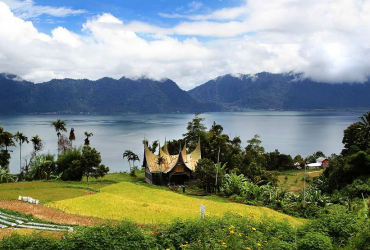 Lake Maninjau, Umi Kalsum Founder dan CEO PVK Group,DANAU MANINJAU,INDONESIA OFFICIAL TOURISM WEBSITE,INDONESIA'S OFFICIAL TOURISM WEBSITE,INDONESIAN TOURISM WEBSITE,MEDIA ONLINE PARIWISATA INDONESIA TERFAVORIT 2020,MEDIA PARIWISATA INDONESIA OFFICIAL,MEDIA PVK GROUP,MEDIA PVK GROUP DENGAN 10 SITUS PARIWISATA DAN E MAGAZINE,MEDIA RESMI PARIWISATA INDONESIA,OHH-DANAU MANINJAU,PANTUN BUNG KARNO TENTANG DANAU MANINJAU,PANTUN BUYA HAMKA TENTANG DANAU MANINJAU,PARIWISATA INDONESIA,PARIWISATA SUMATERA BARAT,TOUR DE SINGKARAK,WEBSITE RESMI PARIWISATA INDONESIA