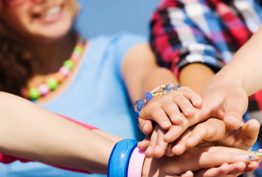 Umi Kalsum Founder dan CEO PVK Group,#PARIWISATAINDONESIAOFFICIAL,IDNTIMES,INDONESIA TOURISM INVESTMENT,MEDIA ONLINE PARIWISATA INDONESIA TERFAVORIT 2020,MEDIA PARIWISATA INDONESIA OFFICIAL,MEDIA PVK GROUP,MEDIA PVK GROUP DENGAN 10 SITUS PARIWISATA DAN E MAGAZINE,MEDIA RESMI PARIWISATA INDONESIA,MEMUPUK TOLERANSI,PARIWISATA INDONESIA,PERBEDAAN ITU INDAH JADI JANGAN SALING MEMBENCI,TOLERAN ITU YANG KAYAK GIMANA SIH?,UNILEVER UNTUK INDONESIA,WEBSITE RESMI PARIWISATA INDONESIA