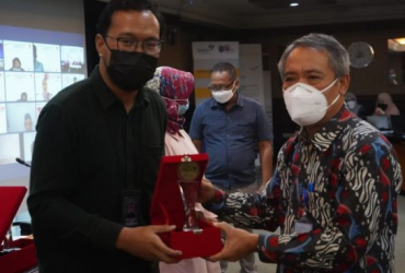 Umi Kalsum Founder dan CEO PVK Group,ANTARA KALBAR RAIH JUARA DUA LOMBA PEMBERITAAN BANGGA KENCANA 2021,BERITA BKKBN,HARI KELUARGA NASIONAL (HARGANAS) KE-28,INDONESIA OFFICIAL TOURISM WEBSITE,INDONESIA'S OFFICIAL TOURISM WEBSITE,INDONESIAN TOURISM WEBSITE,KEPALA BIRO UMUM DAN HUMAS (BIRUMAS) BKKBN PUTUT RIYATNO,KEPALA BKKBN HASTO WARDOYO,LOMBA PEMBERITAAN BANGGA KENCANA 2021,MEDIA INDONESIA SEBAGAI MEDIA CETAK NASIONAL DIDAPUK JUARA PERTAMA LOMBA PEMBERITAAN BANGGA KENCANA 2021,MEDIA ONLINE PARIWISATA INDONESIA TERFAVORIT 2020,MEDIA PARIWISATA INDONESIA OFFICIAL,MEDIA PVK GROUP,MEDIA PVK GROUP DENGAN 10 SITUS PARIWISATA DAN E MAGAZINE,MEDIA RESMI PARIWISATA INDONESIA,PARA PEMENANG LOMBA PEMBERITAAN BANGGA KENCANA 2021,PARIWISATA INDONESIA,PLT DEPUTI BIDANG KSPK BKKBN LALU MAKRIPUDDIN,PRANATA HUMAS ADE ANWAR,SINDIKAT POST SEBAGAI MEDIA ONLINE LOKAL DIDAPUK JUARA PERTAMA LOMBA PEMBERITAAN BANGGA KENCANA 2021,WEBSITE RESMI PARIWISATA INDONESIA