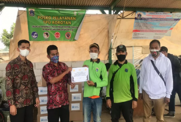 umi kalsum founder dan ceo media pvk group,INDONESIA OFFICIAL TOURISM WEBSITE,INDONESIAN TOURISM WEBSITE,KEPALA KANTOR STAF PRESIDEN (KSP) MOELDOKO,KEPALA STAF KEPRESIDENAN MOELDOKO,MEDIA PARIWISATA INDONESIA OFFICIAL,MEDIA PVK GROUP,MEDIA PVK GROUP DENGAN 10 SITUS PARIWISATA DAN E MAGAZINE,MEDIA RESMI PARIWISATA INDONESIA,PARIWISATA INDONESIA,STAF KSP DONASIKAN BUAT PETUGAS PEMAKAMAN COVID-19,TEMPAT PEMAKAMAN UMUM ROROTAN DI JAKARTA UTARA,TENAGA AHLI MADYA KSP PRITA LAURA