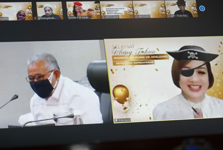 umi kalsum founder dan ceo media pvk group,beRITA COVID-19,INDONESIA OFFICIAL TOURISM WEBSITE,KEPALA STAF KEPRESIDENAN MOELDOKO,MEDIA ONLINE PARIWISATA INDONESIA TERFAVORIT 2020,MEDIA PARIWISATA INDONESIA OFFICIAL,MEDIA PVK GROUP,MEDIA PVK GROUP DENGAN 10 SITUS PARIWISATA DAN E MAGAZINE,MEDIA RESMI PARIWISATA INDONESIA,PARIWISATA INDONESIA,PEMBERLAKUAN PEMBATASAN KEGIATAN MASYARAKAT ATAU PPKM DARURAT,PPKM DARURAT,PRITA LAURA TENAGA AHLI MADYA KSP,SAWERAN UNTUK MOELDOKO DIDONASIKAN BAGI KELUARGA PENGGALI MAKAM COVID19,STAF KSP UCAPKAN SELAMAT ULANG TAHUN,WEBSITE RESMI PARIWISATA INDONESIA