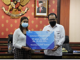 UMI KALSUM FOUNDER DAN CEO MEDIA PVK GROUP,BERITA COK ACE,BERITA KMP YUNICEE,DIREKTUR OPERASIONAL PT. JASA RAHARJA CABANG BALI DEWI ARYANI SUZANA,MEDIA PVK GROUP DENGAN 10 SITUS PARIWISATA DAN E MAGAZINE,MEDIA RESMI PARIWISATA INDONESIA,PARIWISATA INDONESIA,PEMERINTAH PROVINSI BALI,PEMPROV BALI APRESIASI PENYERAHAN SANTUNAN JASA RAHARJA BAGI KORBAN KAPAL YUNICEE