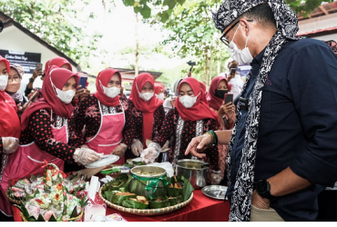 Pariwisata Indonesia, Foto Menteri Pariwisata Sandiaga Salahuddin Uno