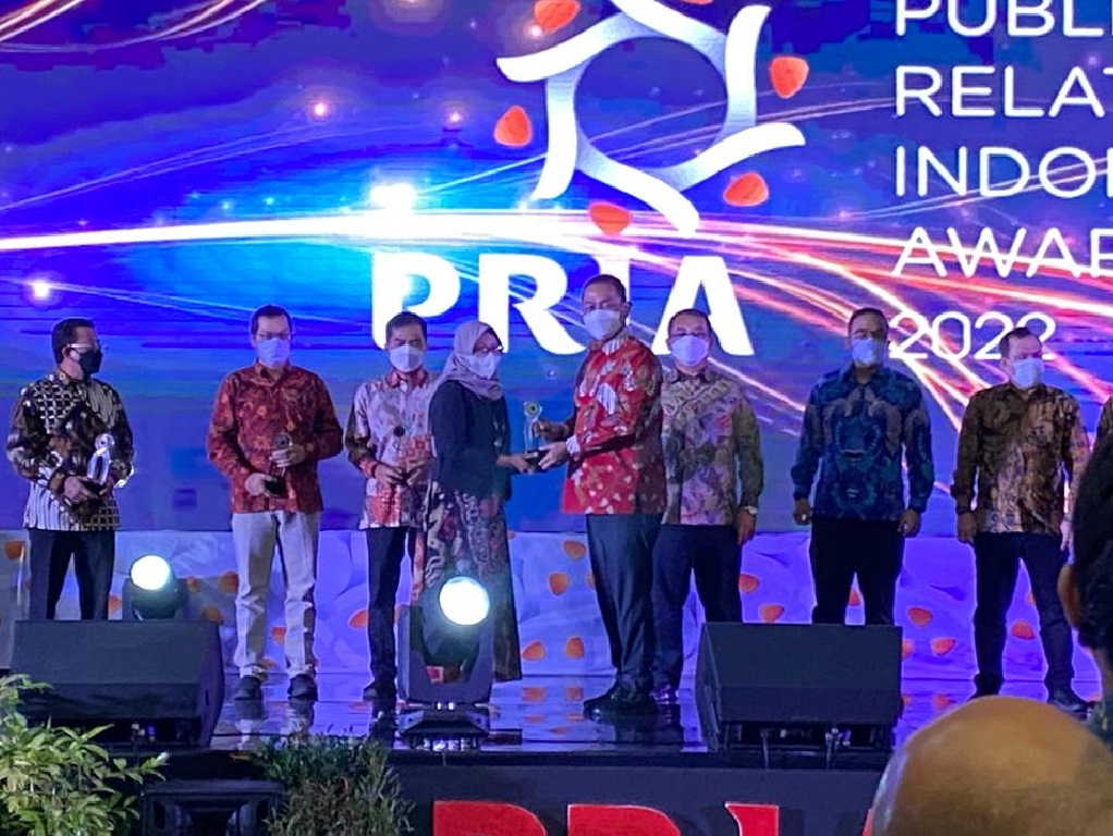 Pariwisata Indonesia, Humas Kementerian Energi dan Sumber Daya Mineral kembali meraih Gold Winner Departemen PR Terbaik untuk kategori Kementerian, Kementerian ESDM, Kepala Biro Komunikasi dan Layanan Informasi Publik Agung Pribadi
