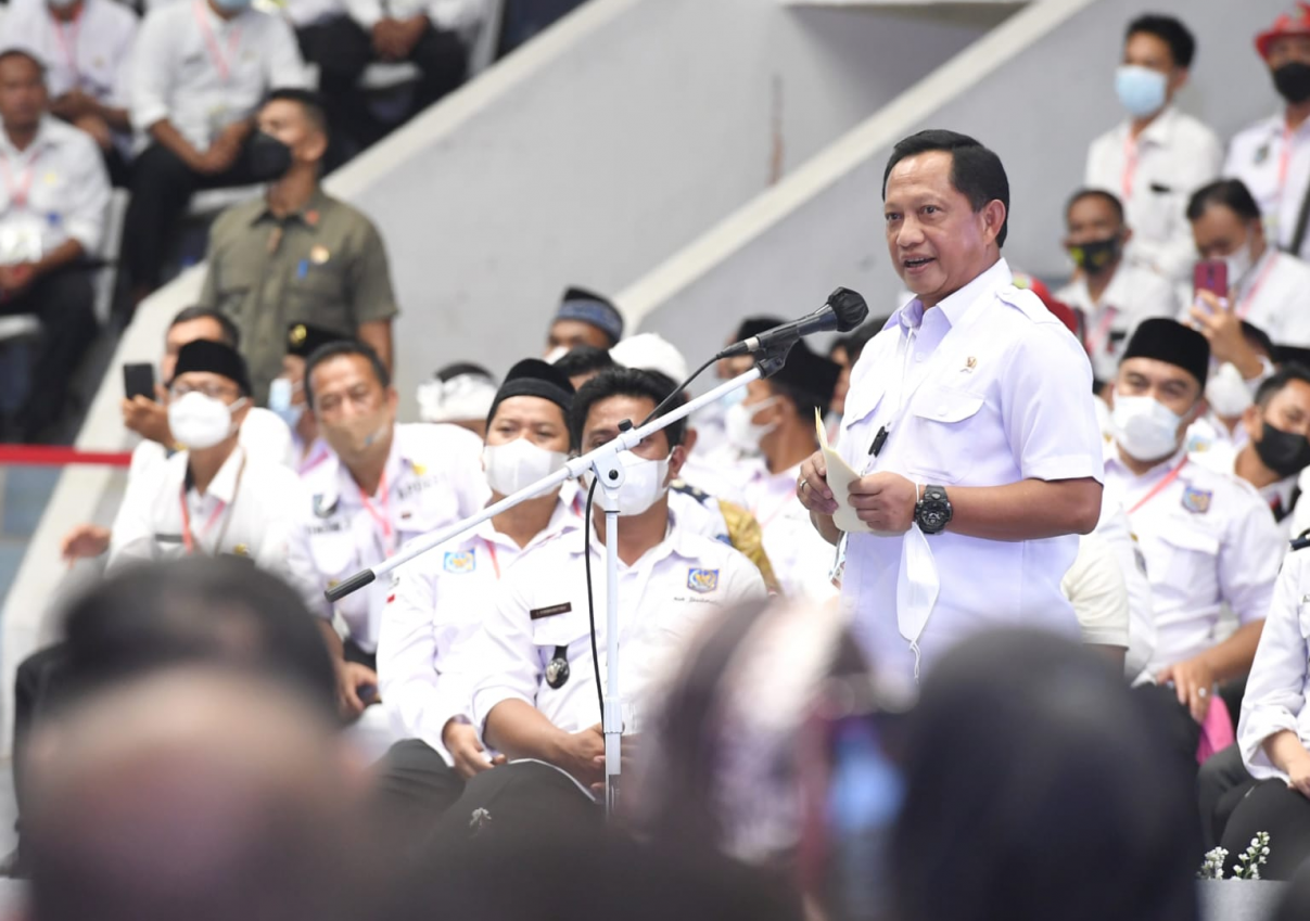 Pariwisata Indonesia, Berita Pariwisata Indonesia, Media Pariwisata Indonesia, Trippers, Media PVK Grup, PT Prima Visi Kreasindo, Menteri Dalam Negeri Tito Karnavian, Berita Presiden Joko Widodo, Silatnas APDESI Tahun 2022, Silatnas APDESI Tahun 2022 Dibuka Presiden Jokowi