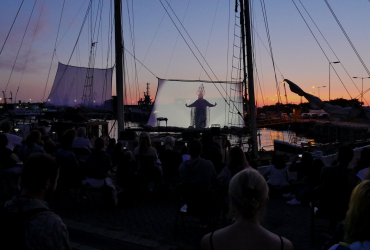 Pariwisata Indonesia, PERTUNJUKAN KONSER MUSIK DI ATAS KAPAL LAYAR Arka Kinari HADIR DI ANCOL, Siap Liburan ke Ancol Pekan Ini