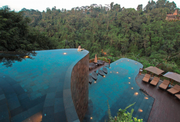 Pariwisata Indonesia, Berita Pariwisata Indonesia, Artikel Pariwisata Terbaru, Pariwisata 2020, Pariwisata Terkini Saat COVID 19, Media PVK Group, PT Prima Visi Kreasindo, Umi Kalsum Founder dan CEO PVK Group, Tren Pariwisata Indonesia di Tengah Pandemi,Pariwisata Indonesia di Masa Pandemi,Editorial Pariwisata Indonesia,Dampak Pandemi COVID 19 terhadap Pariwisata Indonesia,Berbagai tantangan dampak COVID 19 terhadap pariwisata dan ekonomi kreatif,pariwisata di masa pandemi membawa banyak perubahan,perkembangan pariwisata Indonesia saat ini dan ke depan,kementerian yang menaungi pariwisata di Indonesia, jumlah wisatawan mancanegara menurun dampak pandemi covid 19,Dampak COVID-19 terhadap pariwisata indonesia sangat memprihatinkan,efek domino akibat pandemi covid 19 terhadap pariwisata Indonesia,okupansi hotel-hotel di Indonesia menurun,Dampak pandemi COVID-19 terhadap Pariwisata Indonesia juga mengakibatkan terjadinya pengurangan jam kerja, Efek Domino COVID-19 terhadap Pariwisata Indonesia berdampak langsung pada berbagai lapangan pekerjaan di sektor pariwisata itu sendiri, tenaga kerja di sektor pariwisata kehilangan pekerjaan akibat pandemi COVID-19, perkembangan pariwisata Indonesia membaik, dampak covid 19 maskapai penerbangan Indonesia megap megap, pandemi COVID-19 merundung Pariwisata Indonesia dan turunannya menimbulkan banyak konsekuensi, sektor pariwisata indonesia terlama untuk kembali pulih akibat pandemi covid 19, subsektor ekonomi kreatif yang tumbuh positif selama pandemi covid 19, Pemulihan Pariwisata Indonesia Dipercepat, mendongkrak Pariwisata Indonesia bangkit kembali, Program Beli Kreatif Lokal, Program Bangga Berwisata di Indonesia, Program Bangga Buatan Indonesia, Mengatasi Pariwisata Indonesia lekas pulih kembali, Fase Penyelamatan Pariwisata Indonesia, tiga resep tokcer yang dianggap mampu mempercepat pemulihan Pariwisata Indonesia, capaian prestasi kinerja menteri pariwisata Sandiaga Salahuddin Uno, Sejarah perkembangan pariwisata Indonesia, Menteri Pariwisata Indonesia pertama adalah Achmad Tahir, Menjawab tantangan Pariwisata Indonesia mampu bertahan dari COVID 19, tren pariwisata bergeser di masa pandemi, tren pariwisata Indonesia di tengah pandemi berdampak pada usaha restoran, Tips Pariwisata Indonesia Bangkit, Pariwisata Saat Ini, Pariwisata Indonesia Saat Sekarang, Tantangan Pariwisata di Masa Pandemi, Situasi Pariwisata Indonesia di 2021, Kondisi Pariwisata Indonesia sewaktu covid 19