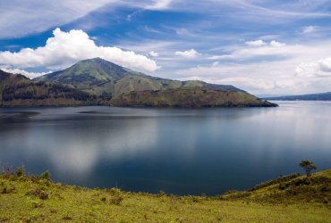 Pariwisata Indonesia, Pariwisata Indonesia 2022, Keliling Pulau Samosir,Pulau Samosir,Danau Toba,Ulos,Pariwisata Sumatera Utara, Pariwisata di Indonesia