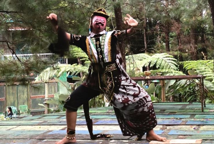 Kisah di Balik Tari Topeng Tumenggung