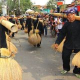 Menjaga Kearifan Lokal Tradisi Ngarengkong Kasepuhan Banten Kidul