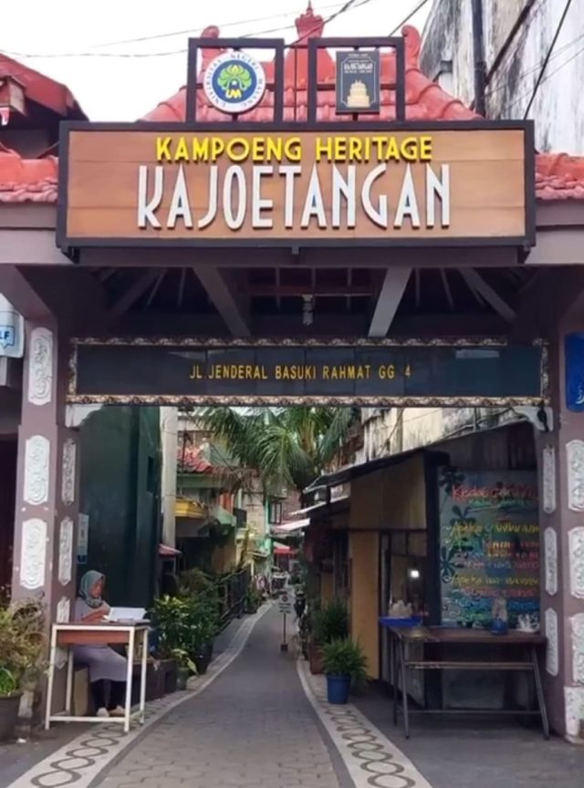 Kampoeng Heritage Kajoetangan, Menikmati Evoria Kisah Tempo Dulu