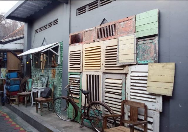 Kampoeng Heritage Kajoetangan, Menikmati Evoria Kisah Tempo Dulu