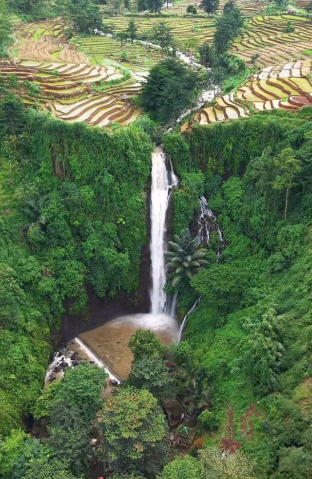 Mengulik 4 Air Terjun dengan Cerita Mistisnya