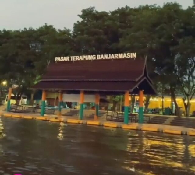 Menyusuri Kota Banjarmasin, Kota Seribu Sungai