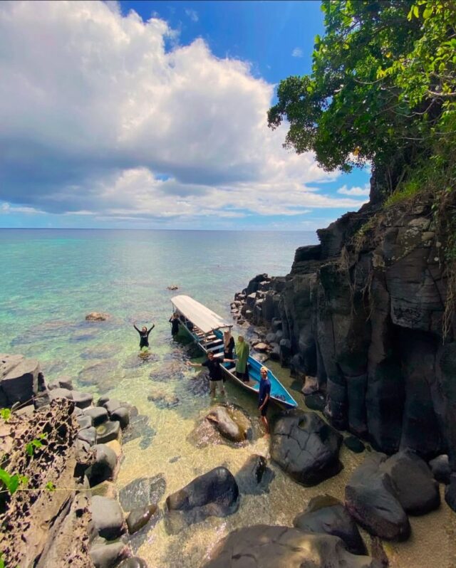 Hanyut dalam Pesona Pulau Karaka