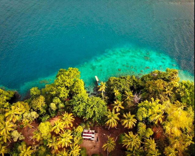 Hanyut dalam Pesona Pulau Karaka