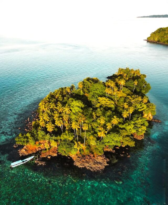 Hanyut dalam Pesona Pulau Karaka