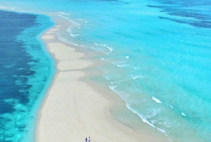 Pantai Ngurtavur, Pengalaman Wisata Pantai yang Tak Terlupakan