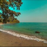 Sensasi Keajaiban Pantai Wartawan