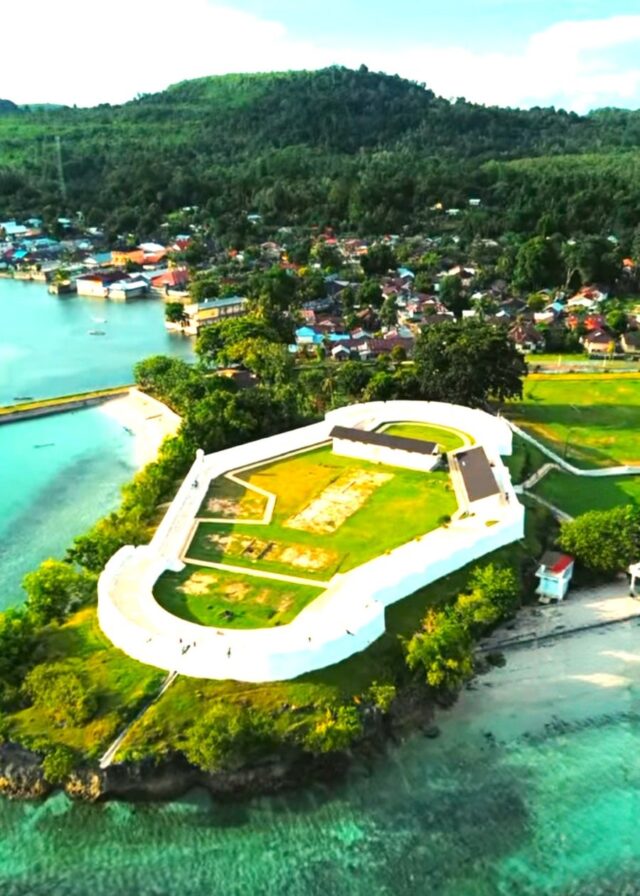 Napak Tilas Jejak Sejarah Benteng Duurstede di Pulau Saparua