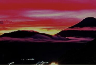 Berburu Spot Sunrise Dieng