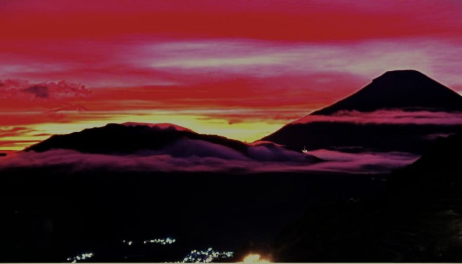 Berburu Spot Sunrise Dieng