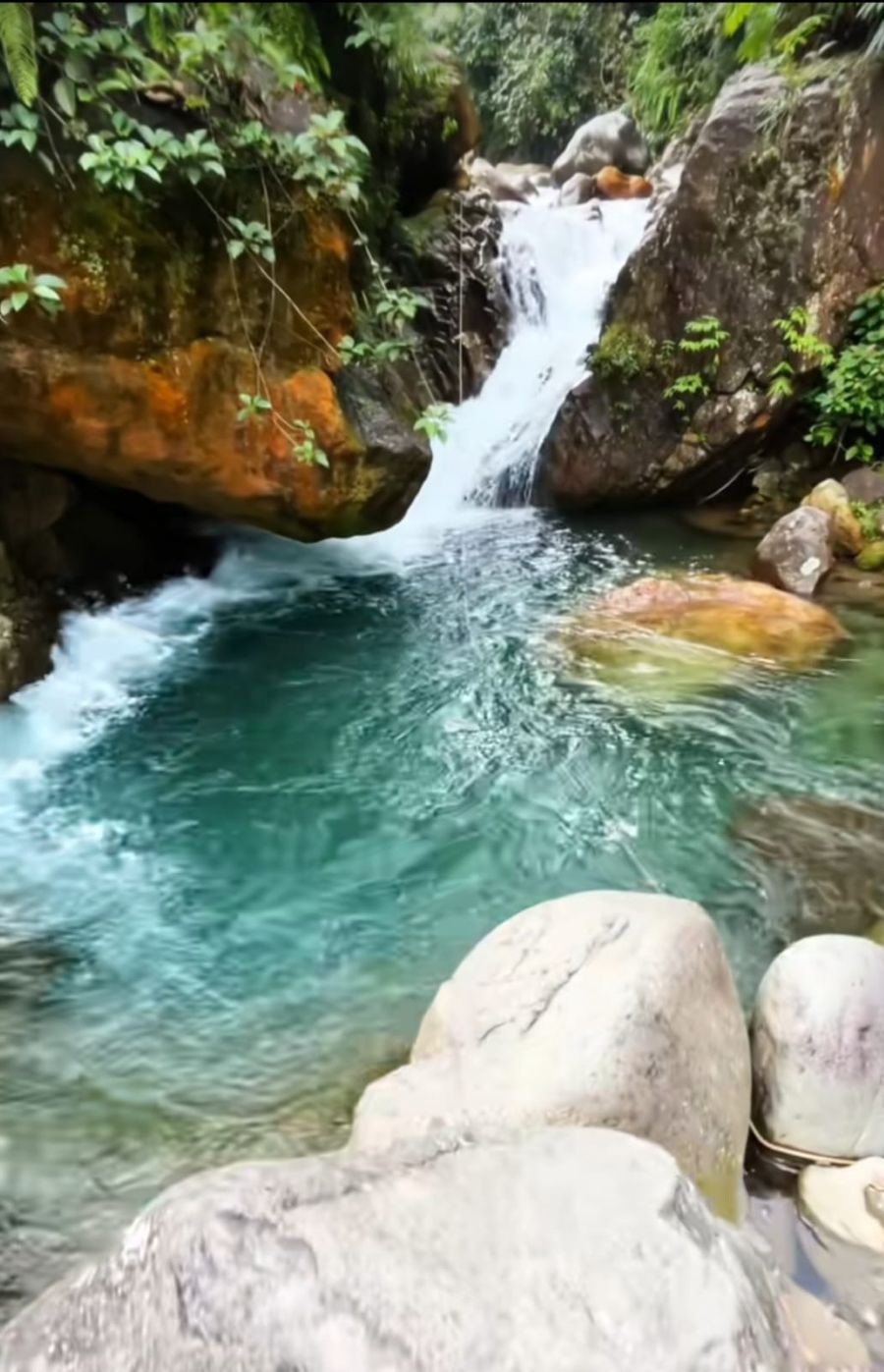 Eksplore 6 Curug Trekking Menantang, Serunya Petualang di Tengah Alam