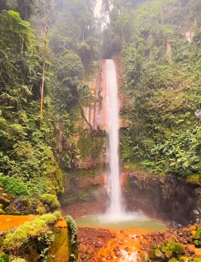 Eksplore 6 Curug Trekking Menantang, Serunya Petualang di Tengah Alam