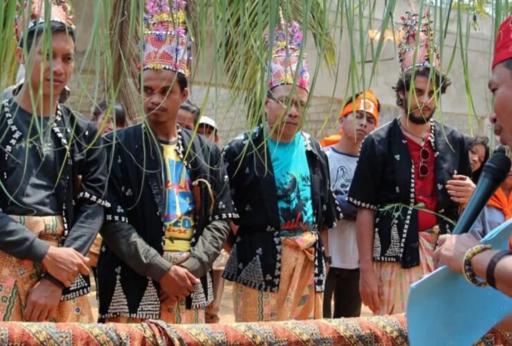 Mengenal Lebih Dekat Tetek Pantan, Tradisi Masyarakat Suku Dayak Dalam Menyambut Tamu