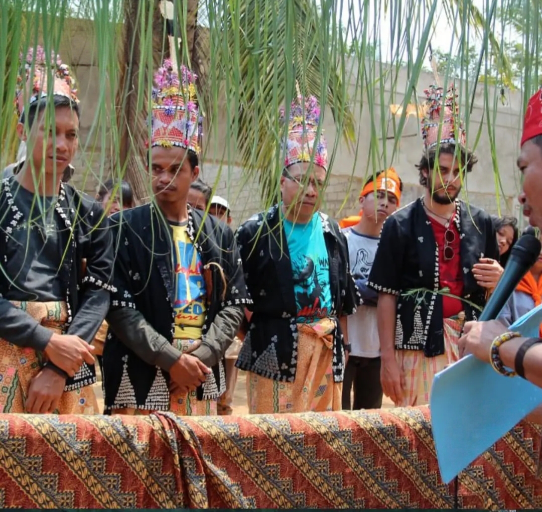 Mengenal Lebih Dekat Tetek Pantan, Tradisi Masyarakat Suku Dayak Dalam Menyambut Tamu