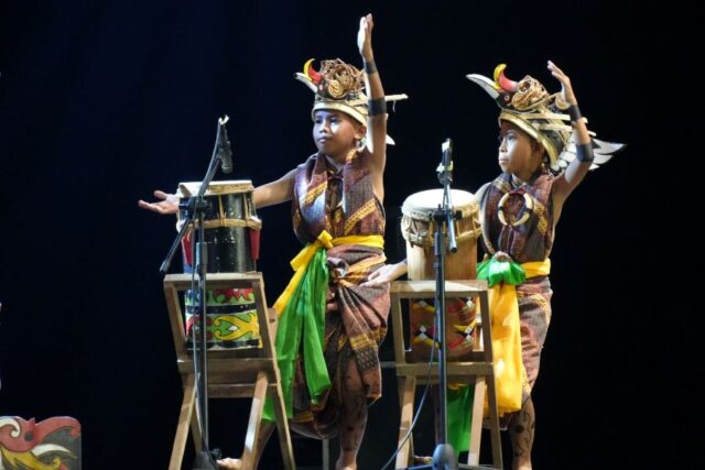 Mengenal Gandang Tatau, Tabuhan Tradisional Budaya Dayak