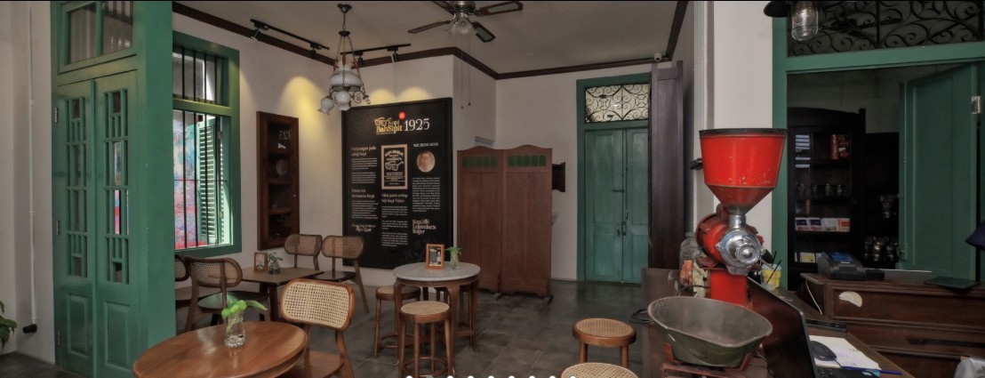 Menikmati Kopi Tulen Nusantara di Kedai Kopi Bah Sipit