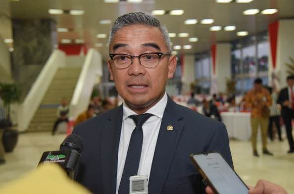 ANGGOTA KOMISI I DPR RI FRAKSI NASDEM MUHAMMAD FARHAN,BERITA PAPUA,BERITA PARIWISATA,KABAR PON PAPUA XX,MEDIA RESMI PARIWISATA INDONESIA,PARIWISATA INDONESIA