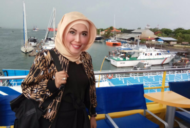 Berita Presiden Joko Widodo, Presiden Jokowi, Pariwisata Indonesia, Pemilik MEDIA ONLINE PARIWISATA INDONESIA TERFAVORIT 2020,Pemilik MEDIA PARIWISATA INDONESIA OFFICIAL,CEO MEDIA PARIWISATA INDONESIA, PEMILIK SITUS ONLINE PARIWISATA INDONESIA ADALAH UMI KALSUM FOUNDER DAN CEO PVK GRUP,SITUS RESMI PARIWISATA INDONESIA,UMI KALSUM FOUNDER DAN CEO PVK GRUP,WEBSITE PARIWISATA INDONESIA OFFICIAL, Berita Pariwisata Indonesia, BNN, Peran Pemerintah dalam Pengembangan Pariwisata Indonesia, Tips Sukses Membangun Media PVK Grup, Umi Kalsum CEO Media PVK Grup, Media PVK Grup, PT Prima Visi Kreasindo, Jangan lelah berbuat baik untuk negeri ini walau hanya satu lilin di tangan