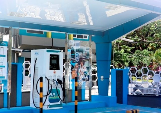 Pariwisata Indonesia, Stasiun Pengisian Kendaraan Listrik Umum